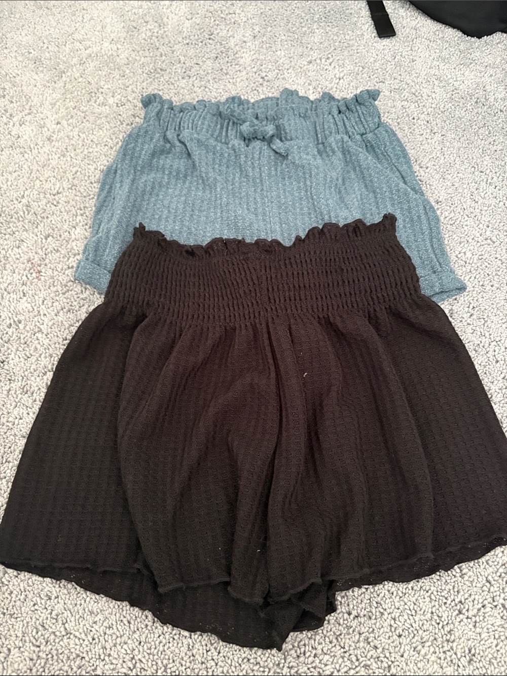 SHEIN Girls Smocked Waist Shorts - Blue and Black